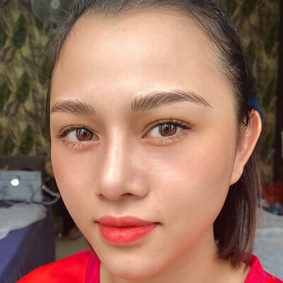 Khoá học Điêu khắc HairStrokes 11 12 con gái sau khi điêu khắc lông mày