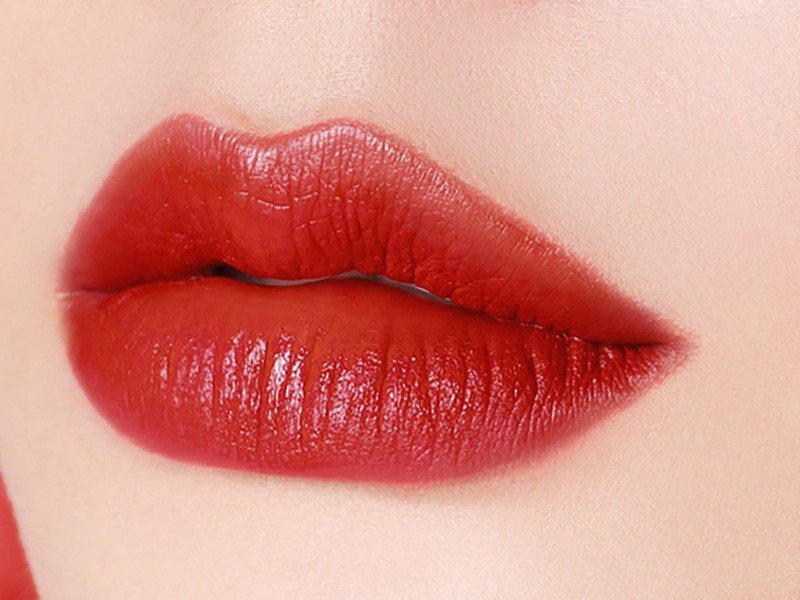 Phun môi màu nào hot nhất hiện nay? 10 phun moi mau do cherry 1