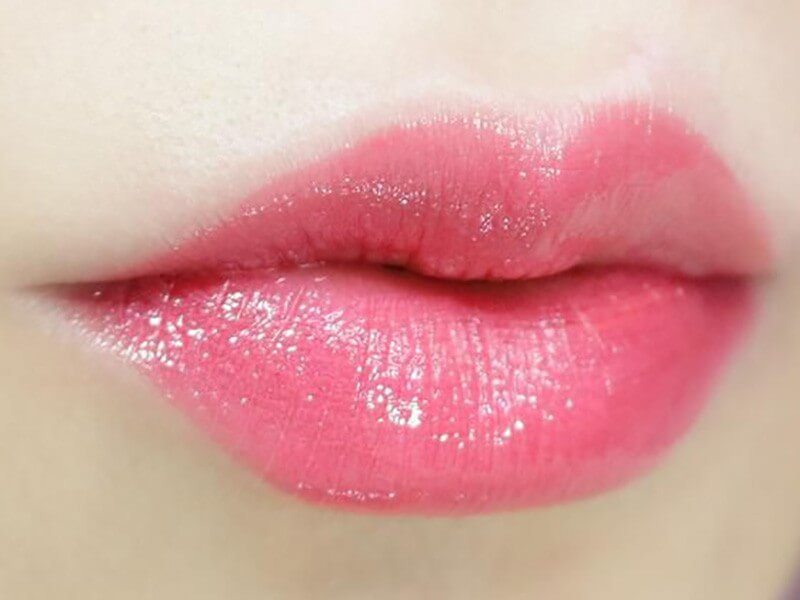 Phun môi màu nào hot nhất hiện nay? 8 phun moi mau hong dao 1