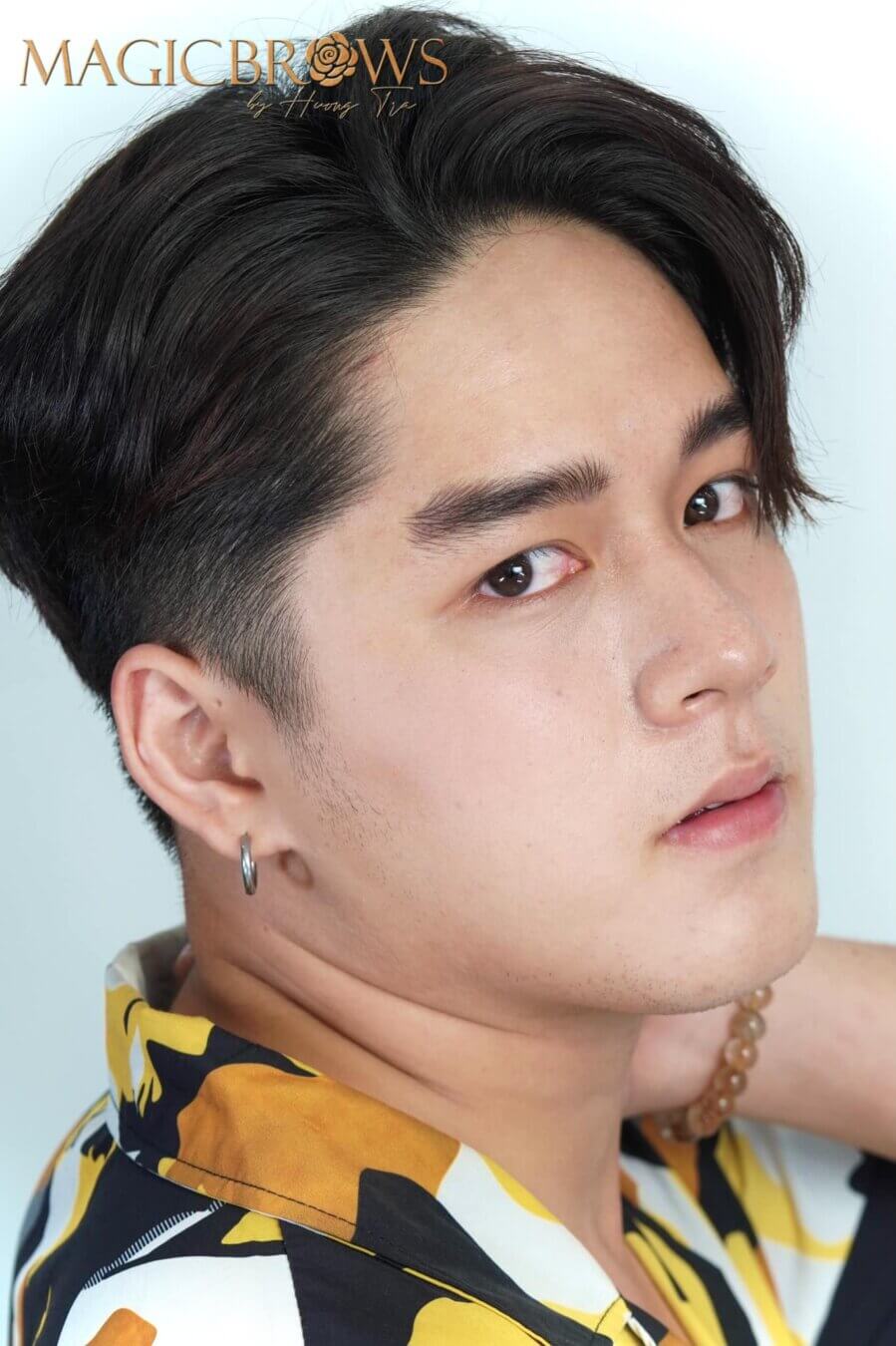 Top các mẫu điêu khắc chân mày Hairstroke được nhiều khách hàng lựa chọn 2021 từ Hương Trà Beauty 10 Chân mày điêu khắc nam tính cho nam