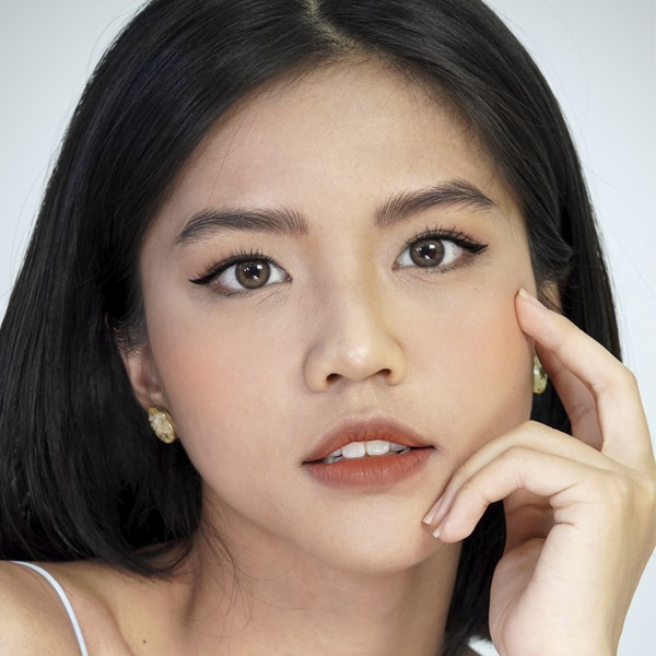 Điêu khắc chân mày giữ được bao lâu và có bị mất sợi hay không? 3 dieu khac chan may giu duoc bao lau va co bi mat soi hay khong 05