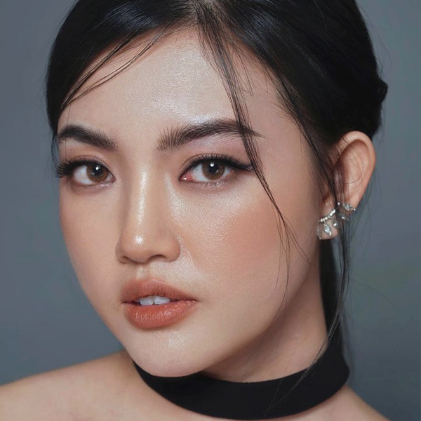 Điêu khắc lông mày đẹp tự nhiên tại TPHCM 10 Điêu khắc lông mày đẹp với màu nâu đen