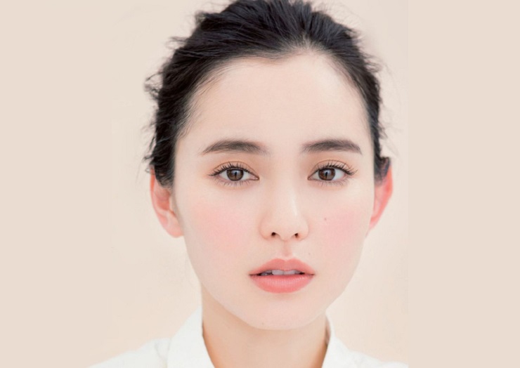 Dáng chân mày đẹp cho từng khuôn mặt 9 Dáng chân mày cho mặt trái xoan - Hình ảnh minh họa